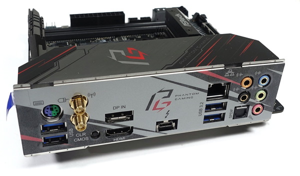 ASRock X570 Phantom Gaming-ITX/TB3 review_01046_DxO