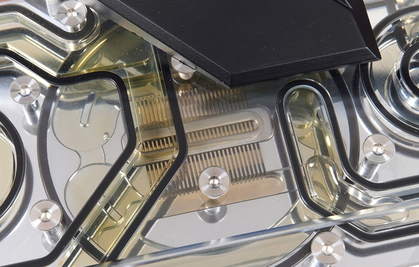 Alphacool Eiswolf 2 AIO RX 6800 XT review_08255_DxO