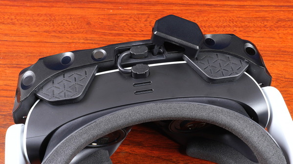 arpara 5K Tethered VR Headset review_04576_DxO