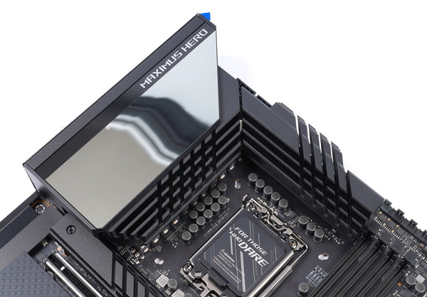 ASUS ROG MAXIMUS Z690 HERO review_00568_DxO