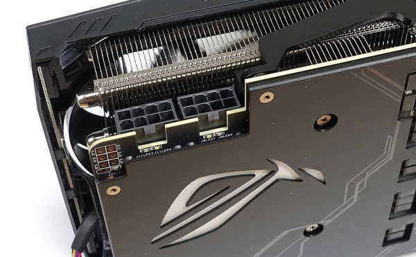 ASUS ROG-STRIX-RTX2080TI-O11G-GAMING review_04072_DxO