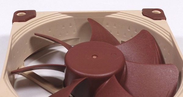 Noctua NH-U9 TR4-SP3 review_09943