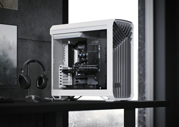 Fractal Design Torrent_kv (5)