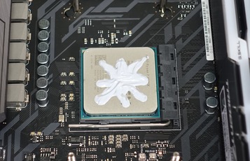 ASUS ROG CROSSHAIR VI HERO review_05143