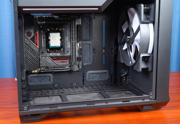 Fractal Design Torrent Nano review_04358_DxO
