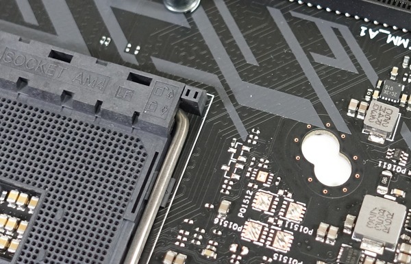 ASUS ROG CROSSHAIR VI HERO review_05112