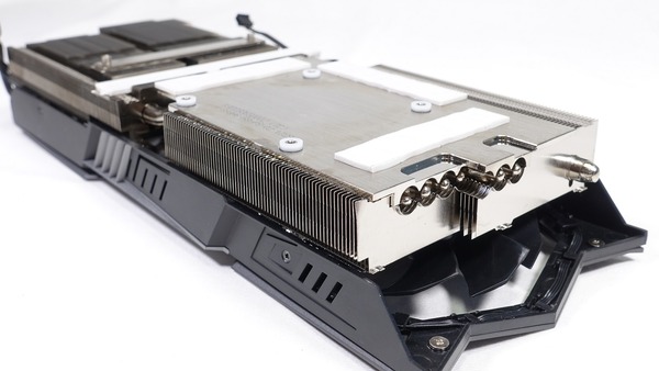COLORFUL iGame GTX1080Ti Vulcan X OC review_00260