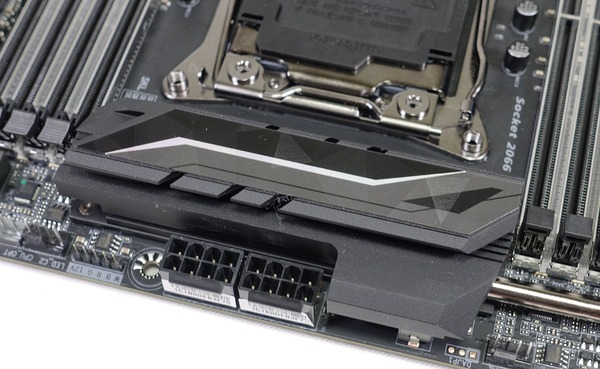 GIGABYTE X299 AORUS Gaming 7 review_07858