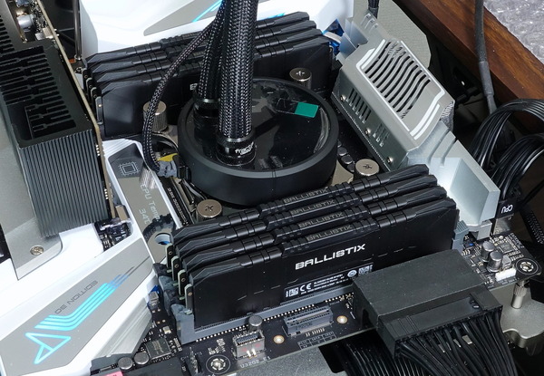 Crucial Ballistix Black BL2K32G36C16U4B review_04563_DxO