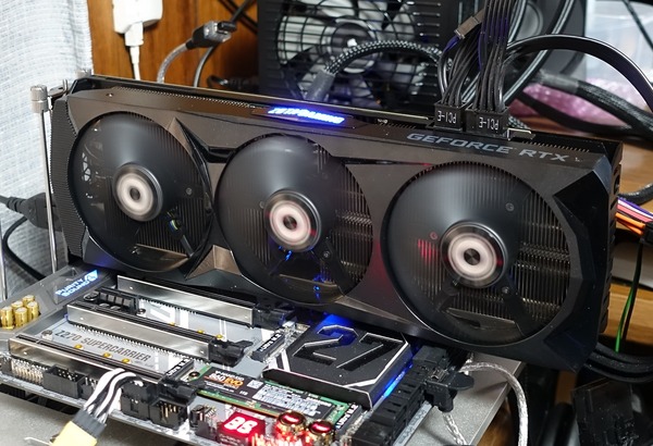 ZOTAC GAMING GeForce RTX 2070 AMP Extreme review_03619