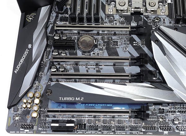 MSI MEG X399 CREATION review_01576_DxO