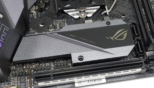 ASUS ROG STRIX Z390-I GAMING review_04901_DxO