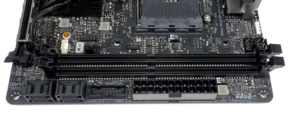 ASRock X570 Phantom Gaming-ITX/TB3 review_01013_DxO