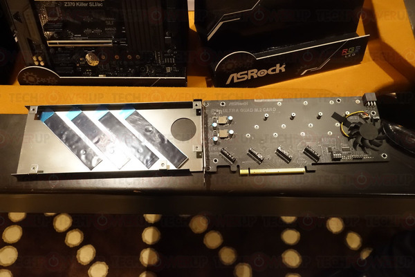 ASRock Ultra Quad M.2 Card_CES2018  (1)