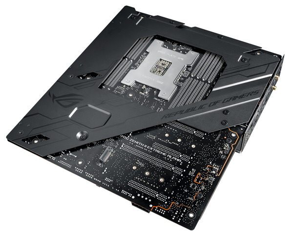 ASUS ROG Zenith II Extreme Alpha (3)