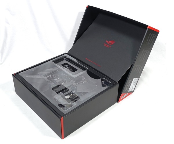 ASUS ROG MAXIMUS XI HERO (WI-FI) review_03089_DxO