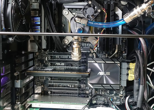 RTX 2080 Ti NVLink SLI Watercooled OC review_03052_DxO