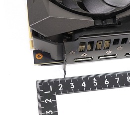 ASUS ROG-STRIX-RTX2080TI-O11G-GAMING review_04081_DxO