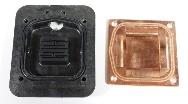 Alphacool Eiswand 360 CPU Black review_07107