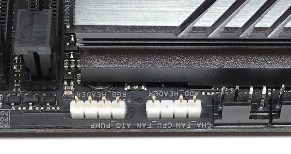 ASUS ROG STRIX Z390-I GAMING review_04918_DxO