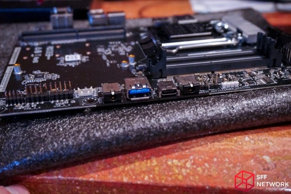 ASRock-Z270M-STX-MXM-front-IO-810x541