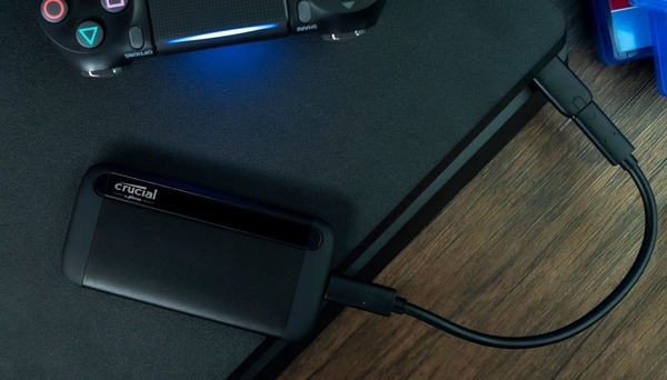 Crucial X8 Portable SSD_game
