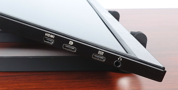 ASUS ROG Strix XG17AHPE review_08386_DxO