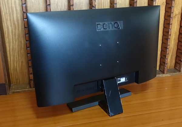 BenQ EW3270U review_06098