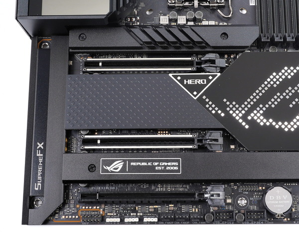 ASUS ROG MAXIMUS Z690 HERO review_00592_DxO