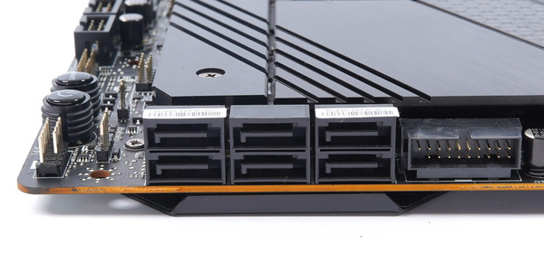 MSI MEG Z690 UNIFY review_00234_DxO