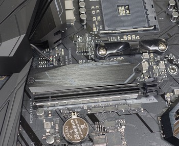ASUS ROG CROSSHAIR VII HERO (Wi-Fi) review_05781