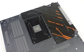 GIGABYTE X470 AORUS GAMING 7 WIFI review_05390
