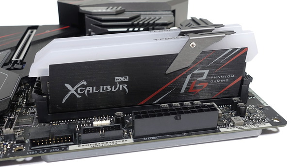 Team XCALIBUR Phantom Gaming RGB review_00642_DxO