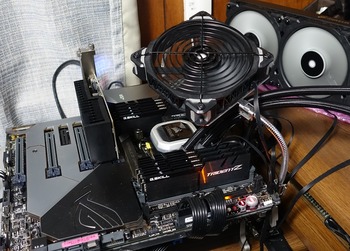ASUS ROG RAMPAGE VI EXTREME review_04576