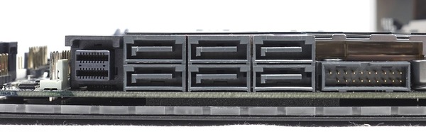 ASUS ROG RAMPAGE VI EXTREME review_02854