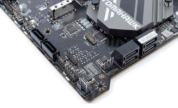 MSI MAG B560 TOMAHAWK WIFI review_02791_DxO