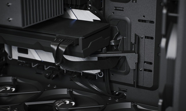 Fractal Design Torrent_GPU-Support