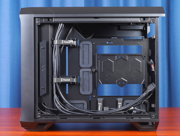 Fractal Design Torrent Nano review_04322_DxO