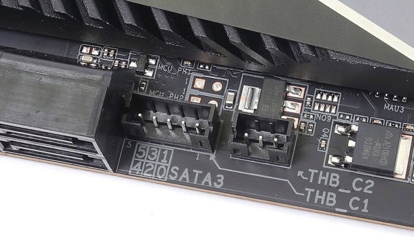 GIGABYTE GC-TITAN RIDGE (rev. 2.0)_MB-header