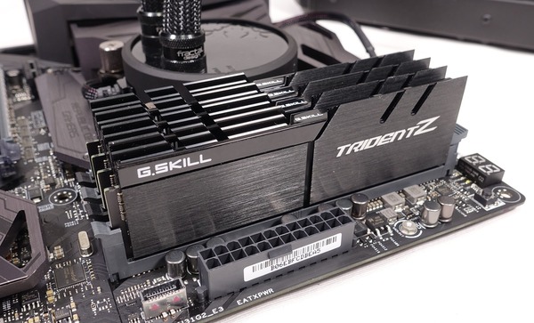 G.Skill Trident Z Black F4-4200C19Q2-64GTZKK review_01837