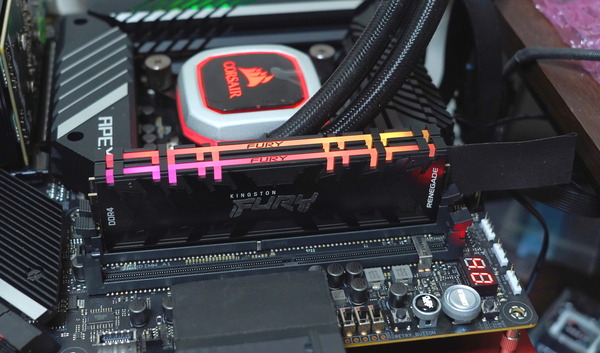 Kingston FURY Renegade DDR4 RGB review_06431_DxO