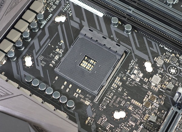 ASUS ROG CROSSHAIR VI HERO review_05111