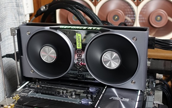 GeForce RTX 2060 SUPER Founders Edition review_01968