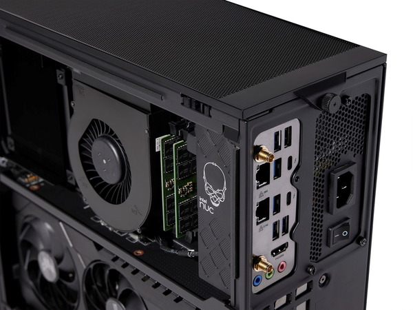 Intel NUC 13 Extreme Kit_inside (2)
