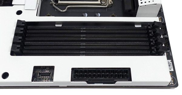 NZXT N7 Z390 review_01497_DxO