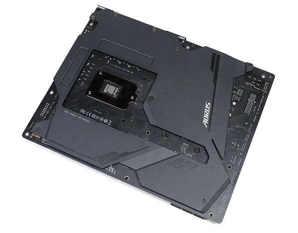 GIGABYTE Z390 AORUS MASTER review_03367_DxO