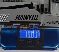 MSI X370 XPOWER GAMING TITANIUM05505