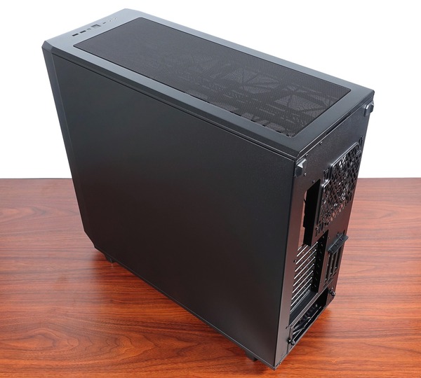 Fractal Design Meshify 2 XL review_06411_DxO