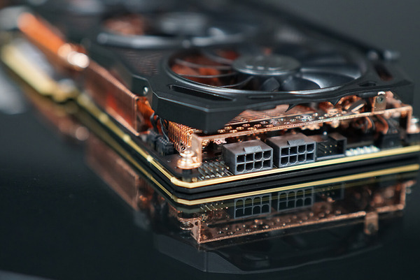 EVGA GeForce GTX 1080 Ti KINGPIN (9)