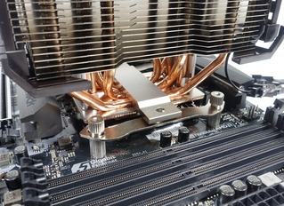 CoolerMaster MasterAir Maker 8_05330